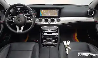 Mercedes-Benz E-Class 2019 2.0 автомат (гидро), миниатюра 9