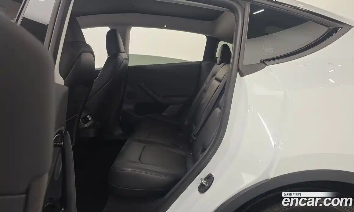 Tesla Model Y 2023 0.2 гидро, фото 16