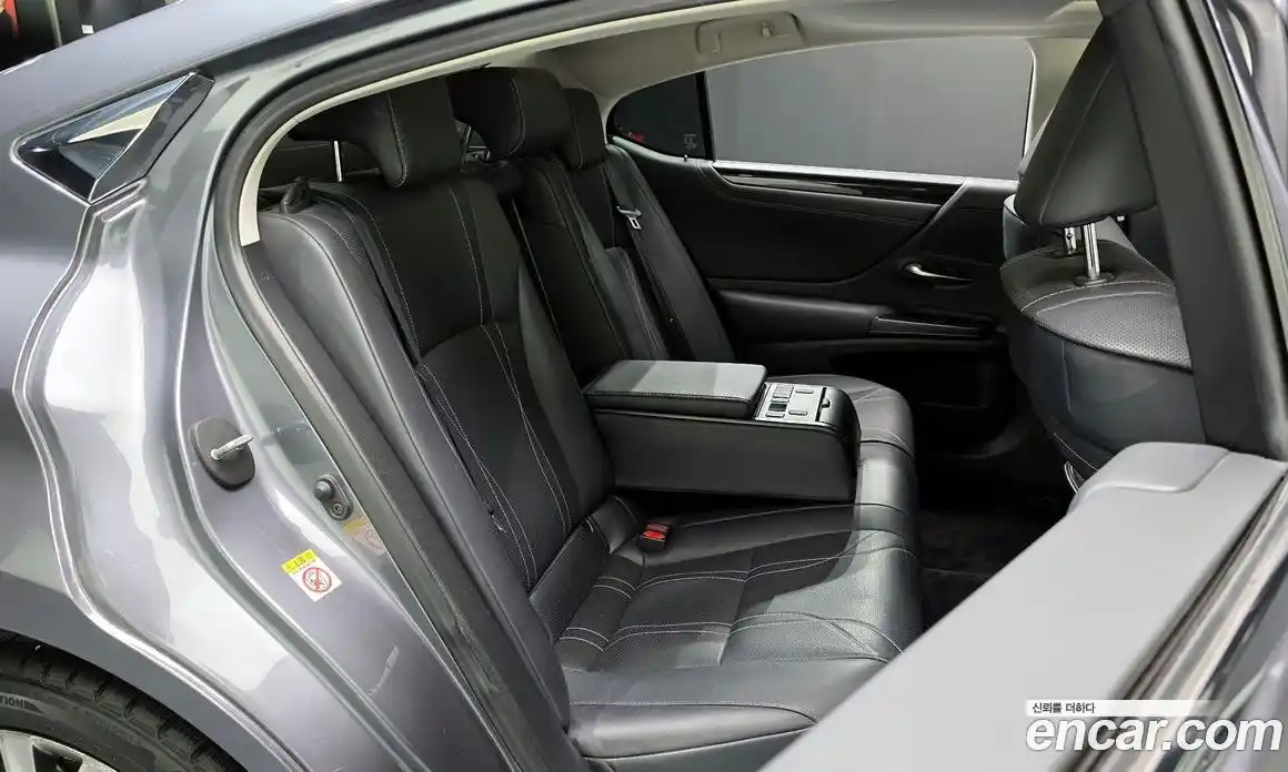 Lexus ES 2018 2.5 гидро, фото 17