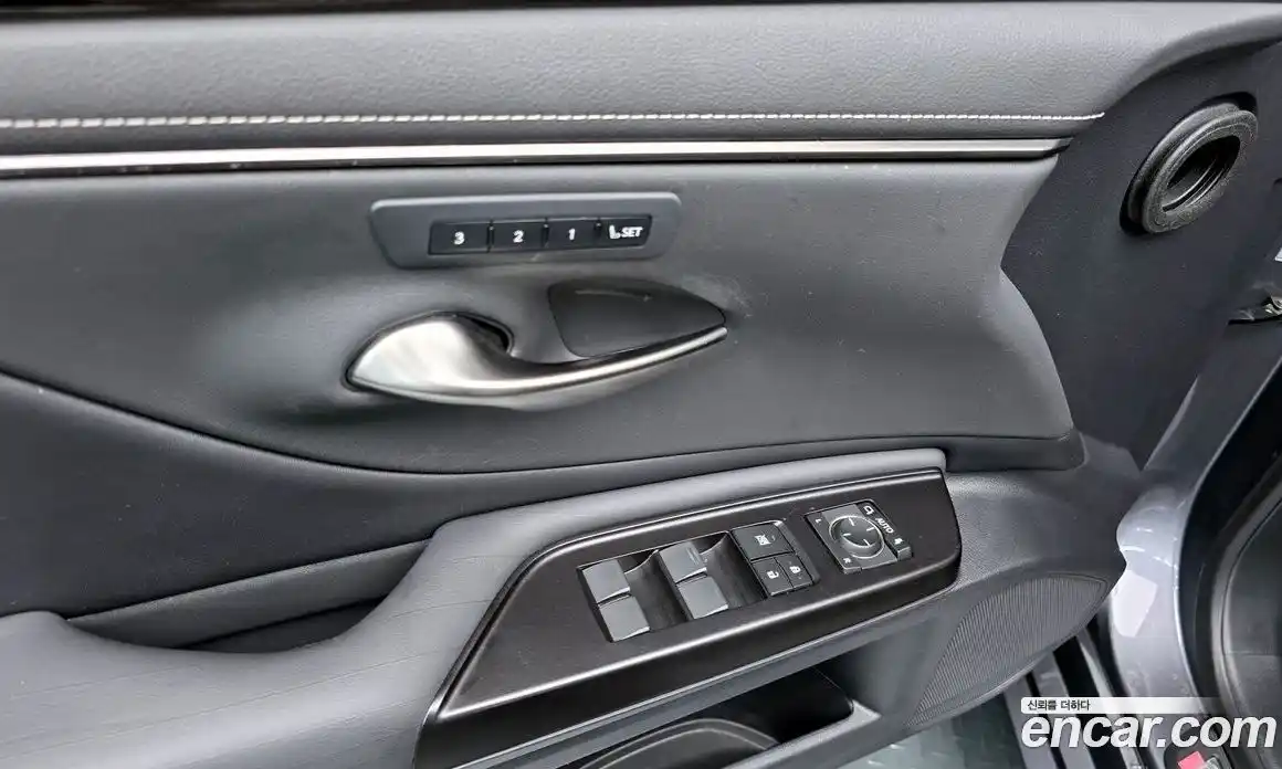 Lexus ES 2018 2.5 гидро, фото 26