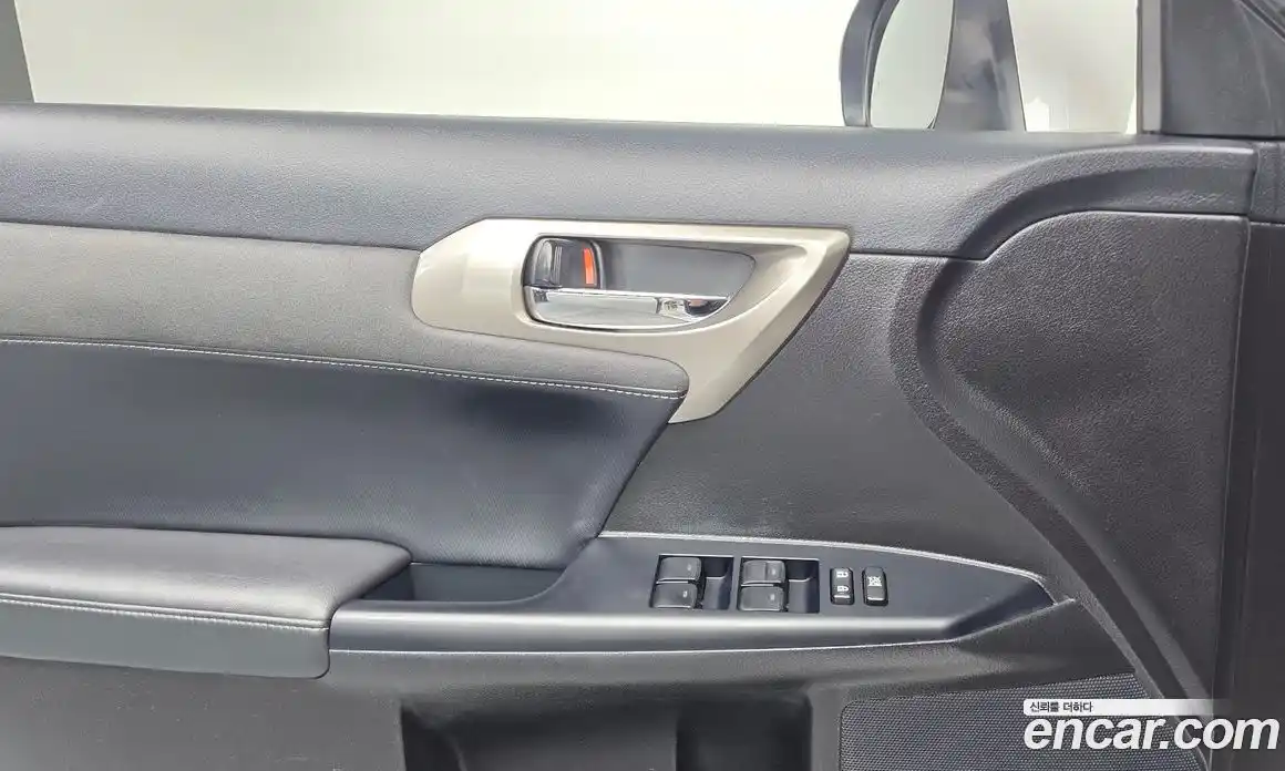 Lexus CT200h 2017 1.8 гидро, фото 30