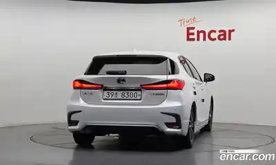 Lexus CT200h 2017 1.8 гидро, миниатюра 4