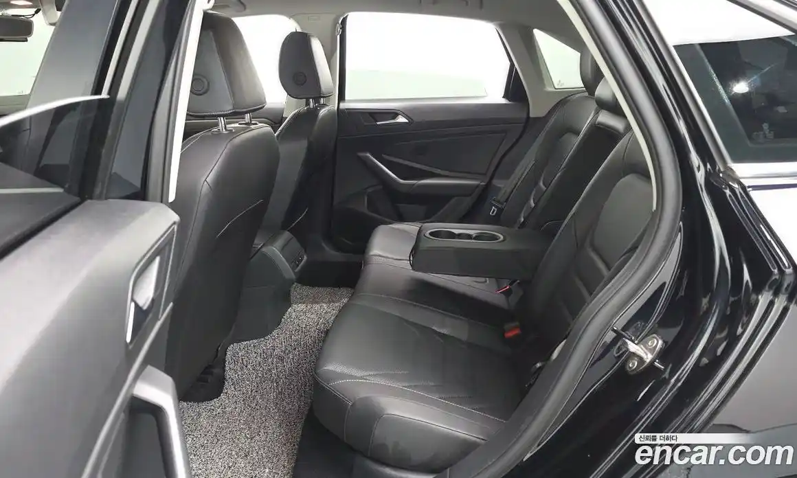 Volkswagen Jetta 2021 1.4 автомат (гидро), фото 17
