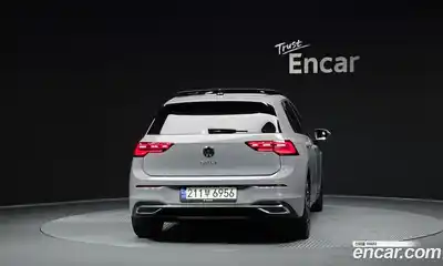 Volkswagen Golf 2024 2.0 автомат (гидро), миниатюра 4