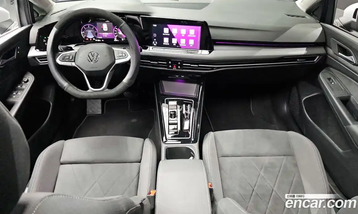 Volkswagen Golf 2024 2.0 автомат (гидро), фото 7