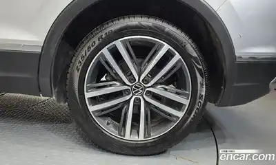 Volkswagen Tiguan 2021 2.0 автомат (гидро), миниатюра 7