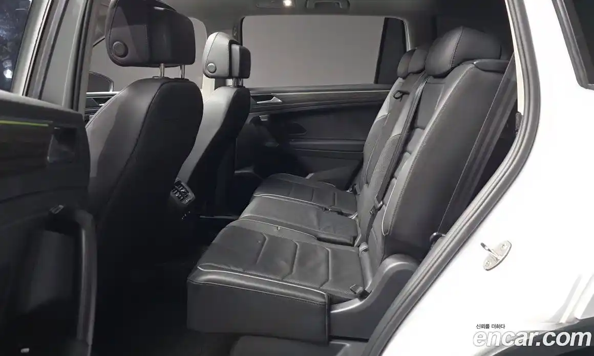Volkswagen Tiguan 2022 2.0 автомат (гидро), фото 16