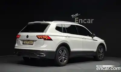 Volkswagen Tiguan 2022 2.0 автомат (гидро), миниатюра 2
