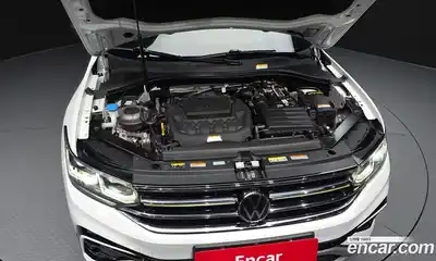Volkswagen Tiguan 2022 2.0 автомат (гидро), миниатюра 6