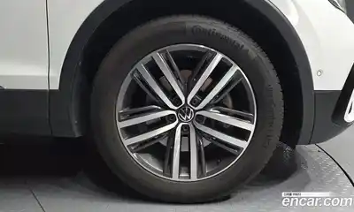 Volkswagen Tiguan 2022 2.0 автомат (гидро), миниатюра 7