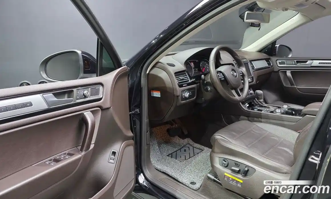 Volkswagen Touareg 2015 3.0 автомат (гидро), фото 10