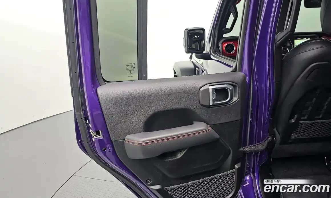 Jeep Wrangler 2023 2.0 автомат (гидро), фото 15