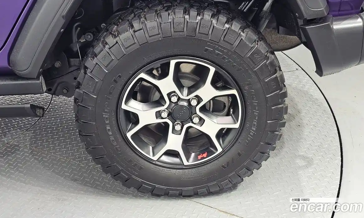 Jeep Wrangler 2023 2.0 автомат (гидро), фото 7