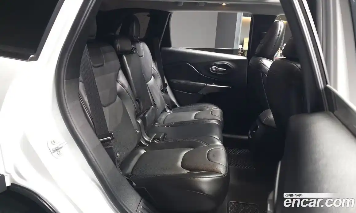 Jeep Cherokee 2020 2.4 автомат (гидро), фото 18