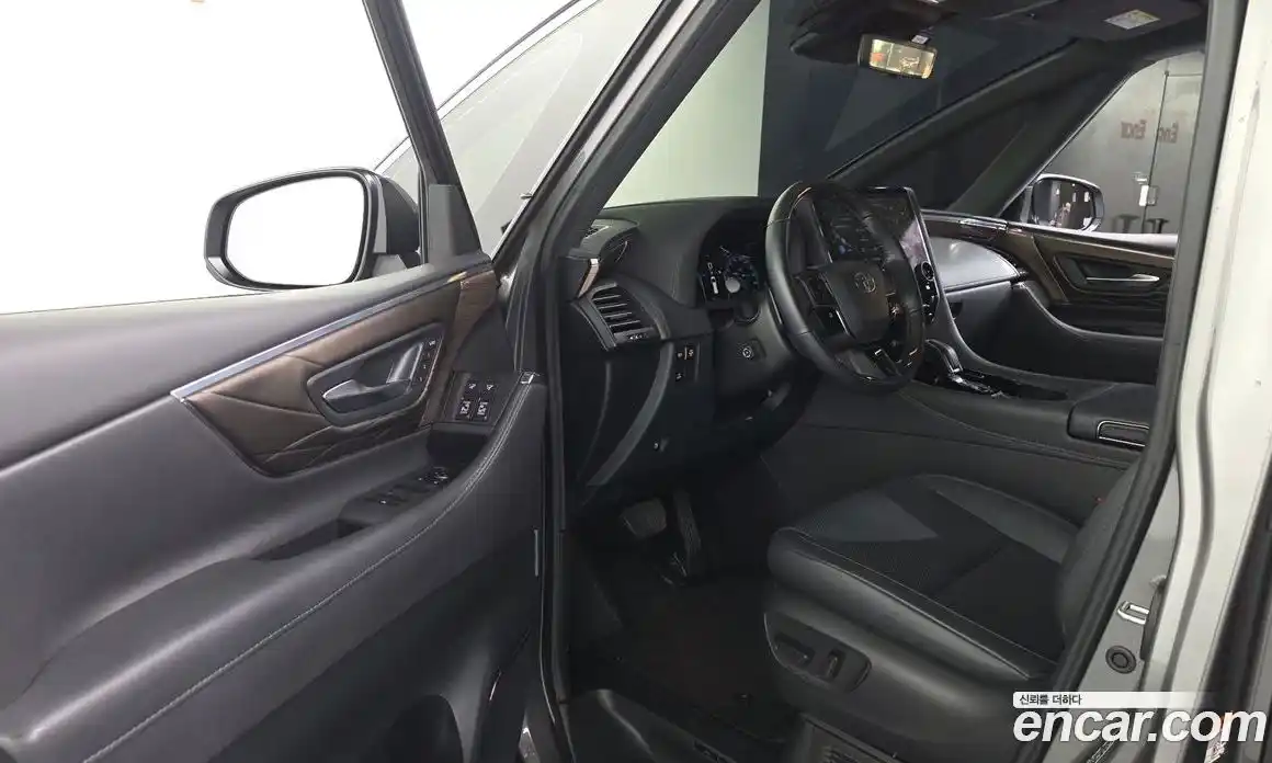 Toyota Alphard 2025 2.5 гидро, фото 13