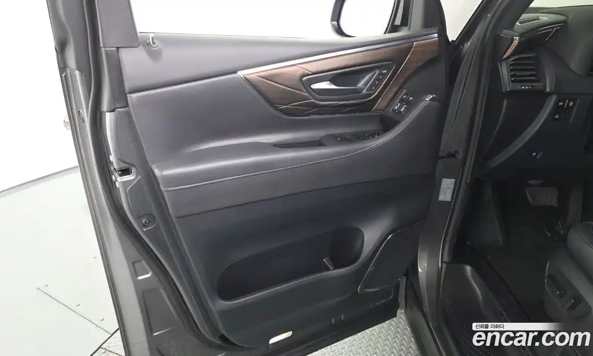 Toyota Alphard 2025 2.5 гидро, фото 14