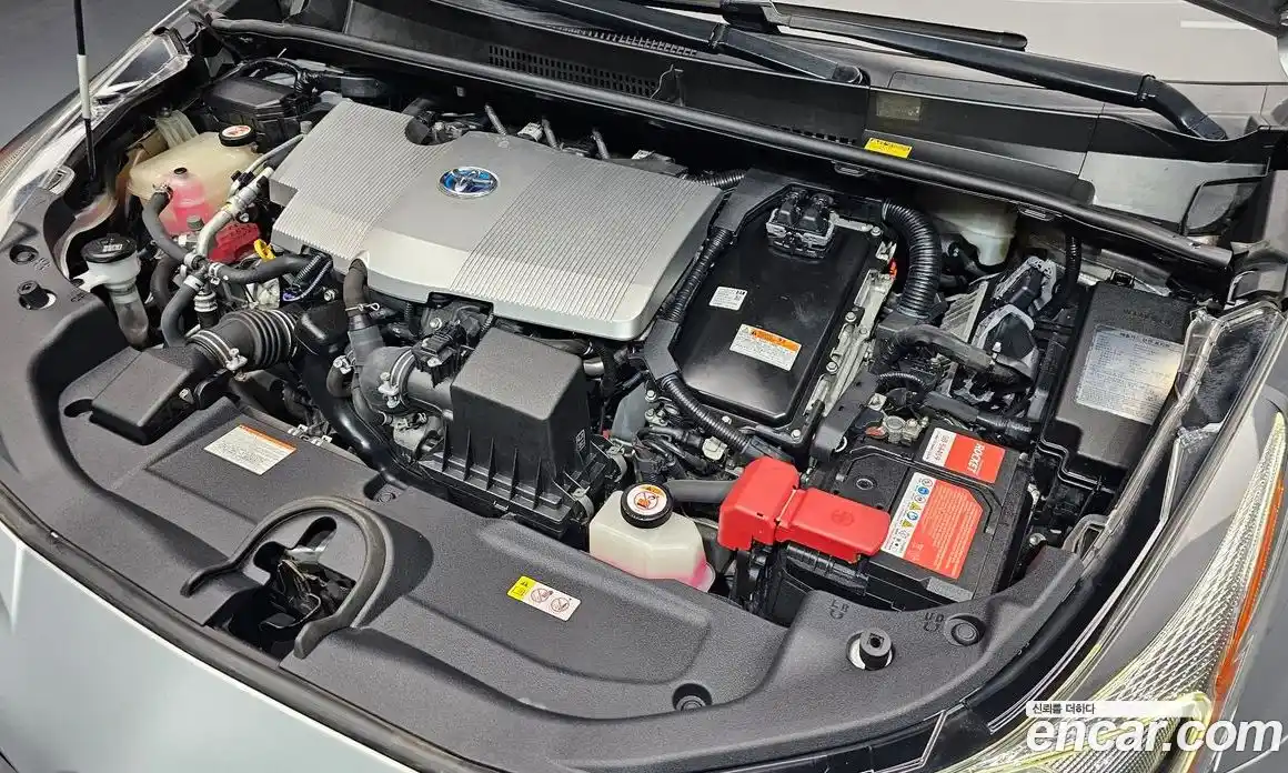 Toyota Prius 2017 1.8 гидро, фото 6