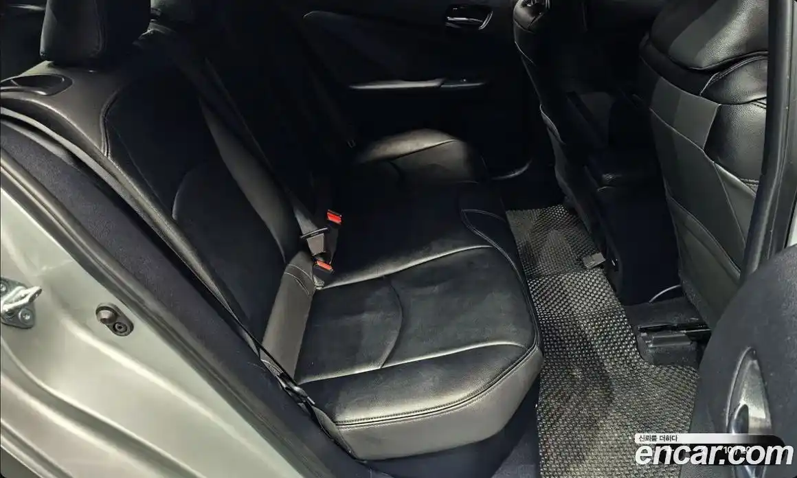 Toyota Prius 2017 1.8 гидро, фото 10