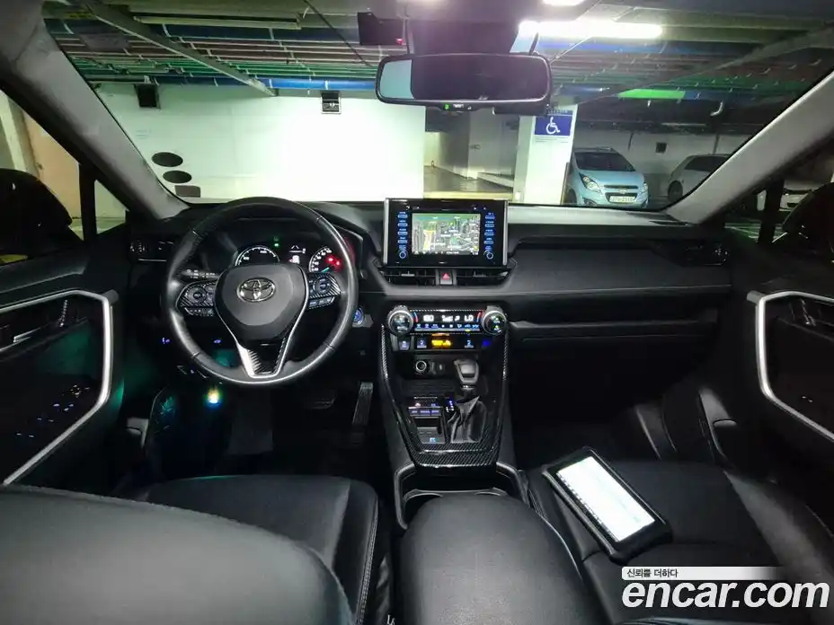 Toyota RAV4 2021 2.5 вариатор, фото 9