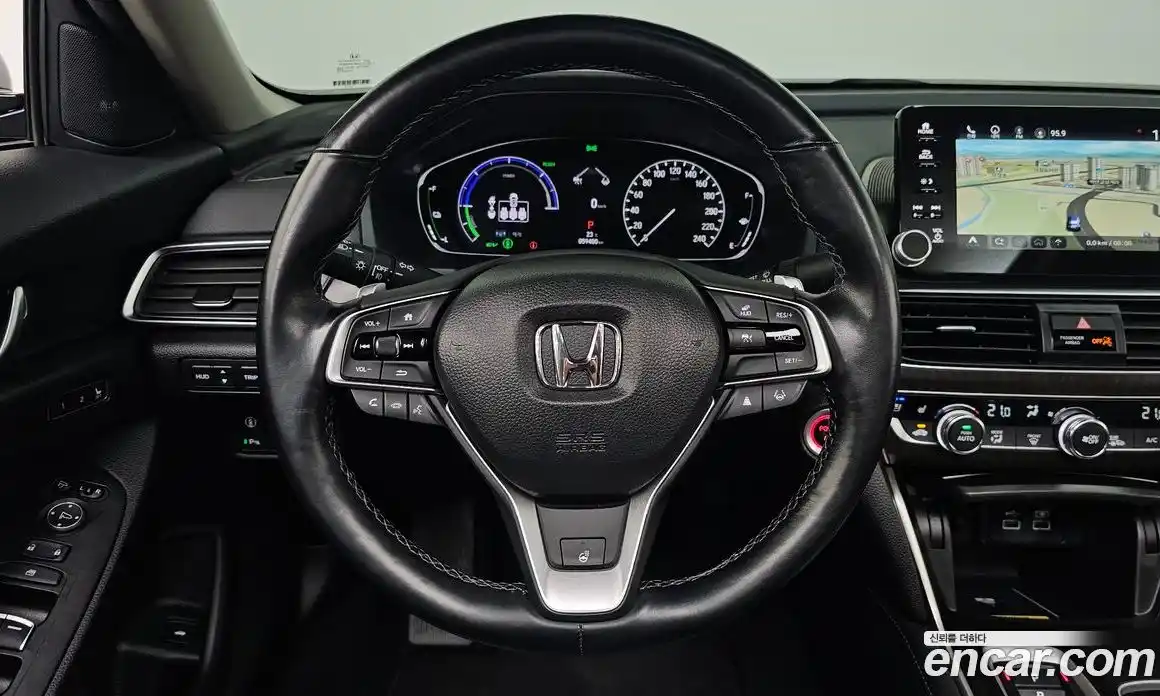 Honda Accord 2021 2.0 автомат (гидро), фото 17