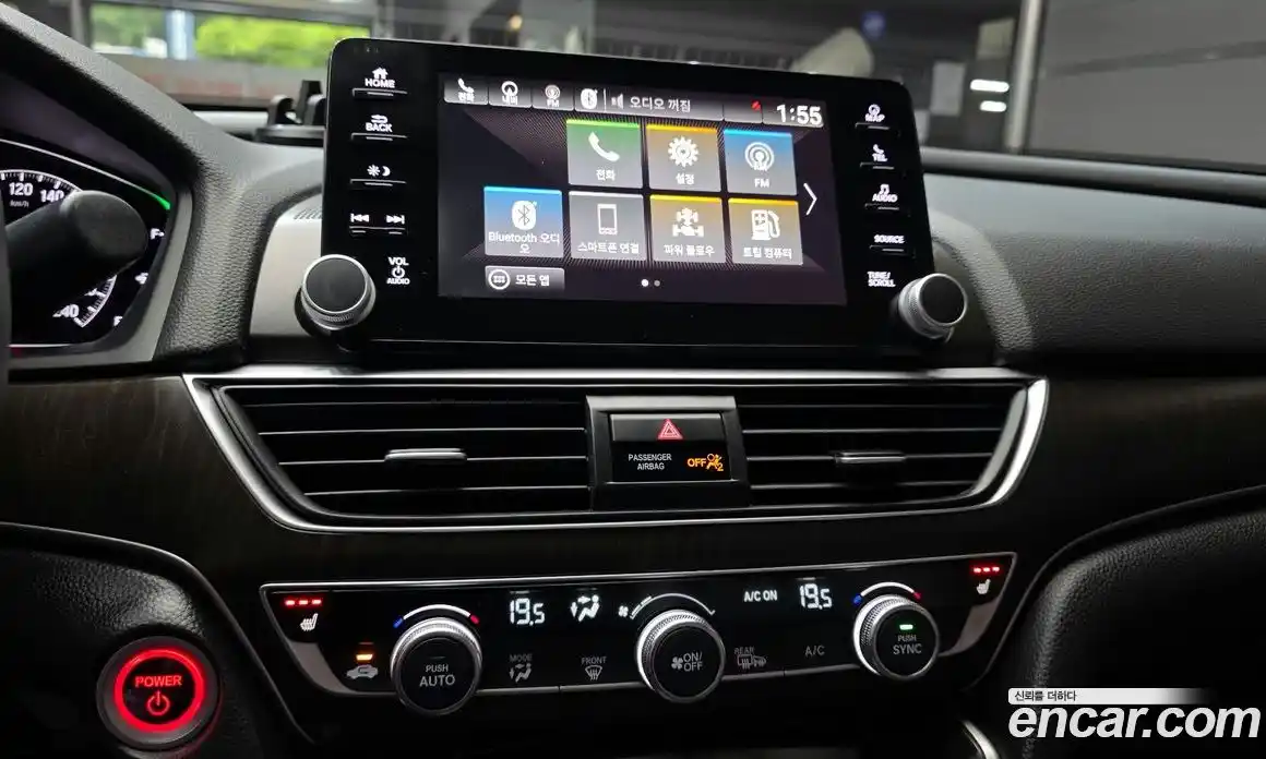 Honda Accord 2019 2.0 автомат (гидро), фото 14