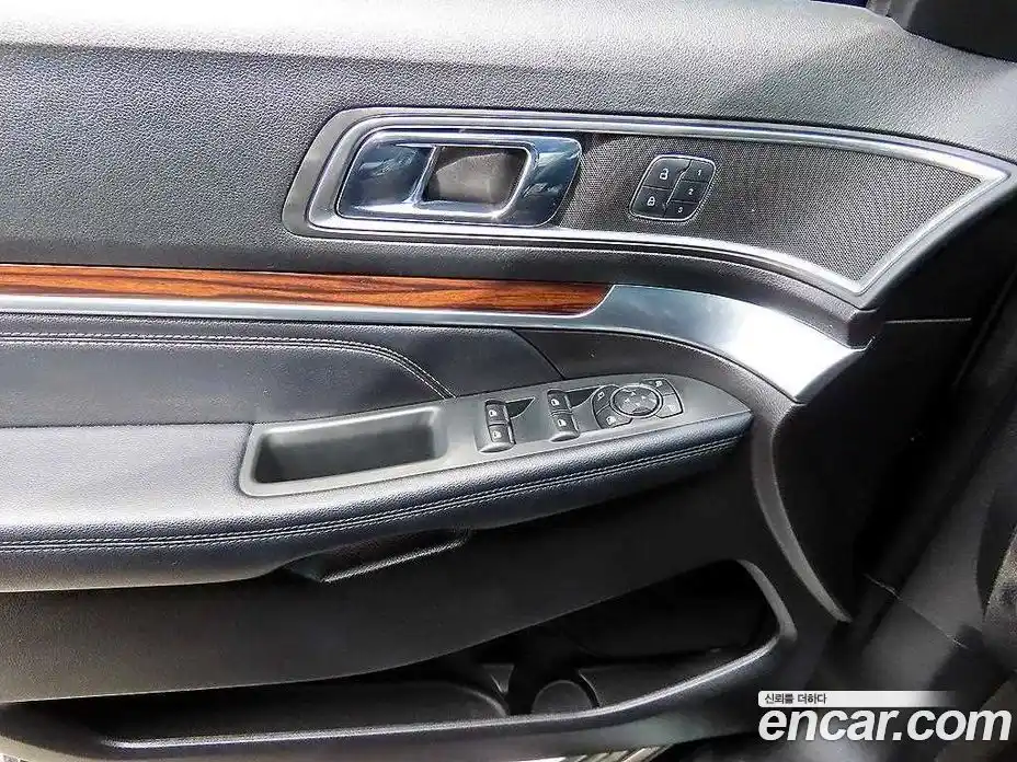 Ford Explorer 2017 2.3 автомат (гидро), фото 11