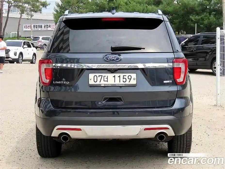 Ford Explorer 2017 2.3 автомат (гидро), фото 4