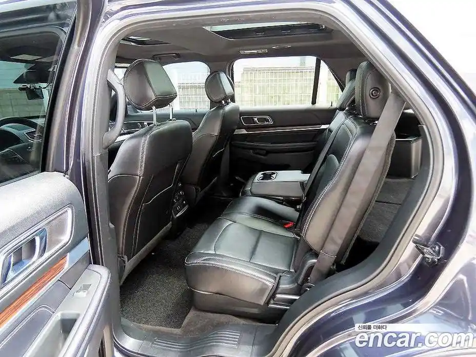 Ford Explorer 2017 2.3 автомат (гидро), фото 6