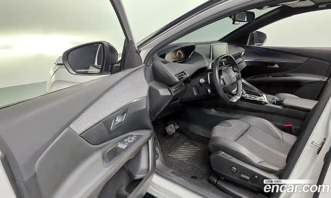 Peugeot 3008 2020 1.5 автомат (гидро), фото 13