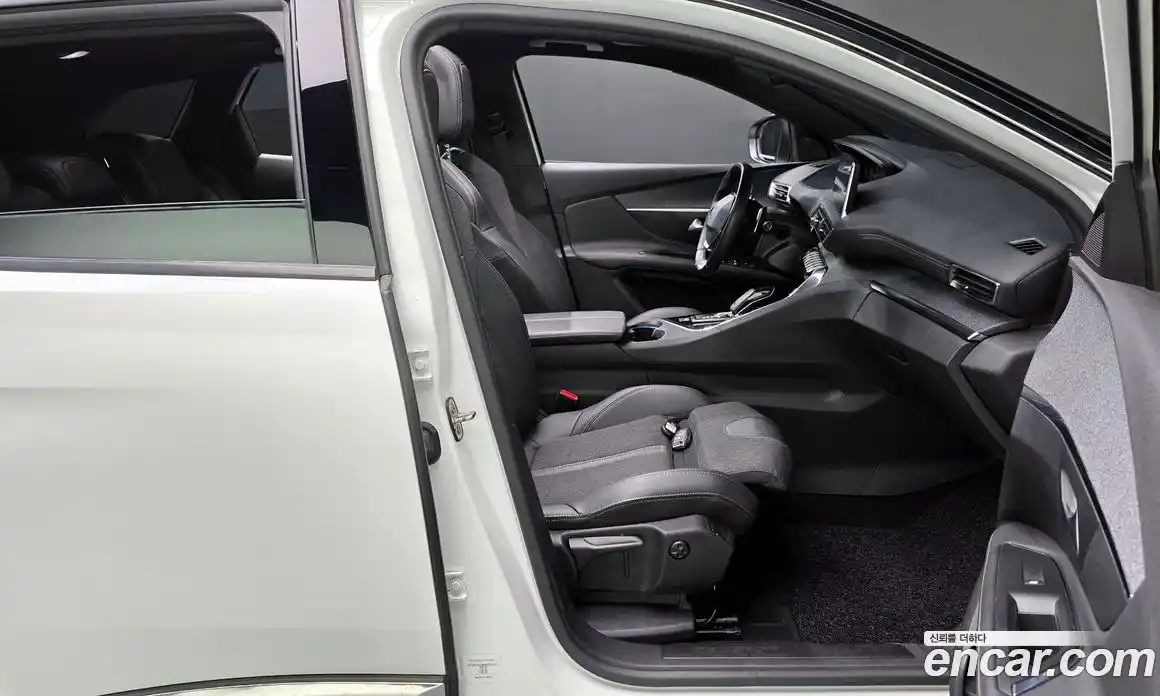 Peugeot 3008 2020 1.5 автомат (гидро), фото 16