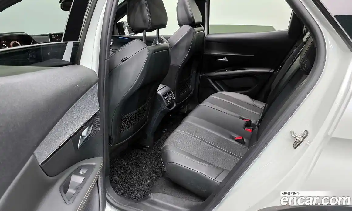 Peugeot 3008 2020 1.5 автомат (гидро), фото 18