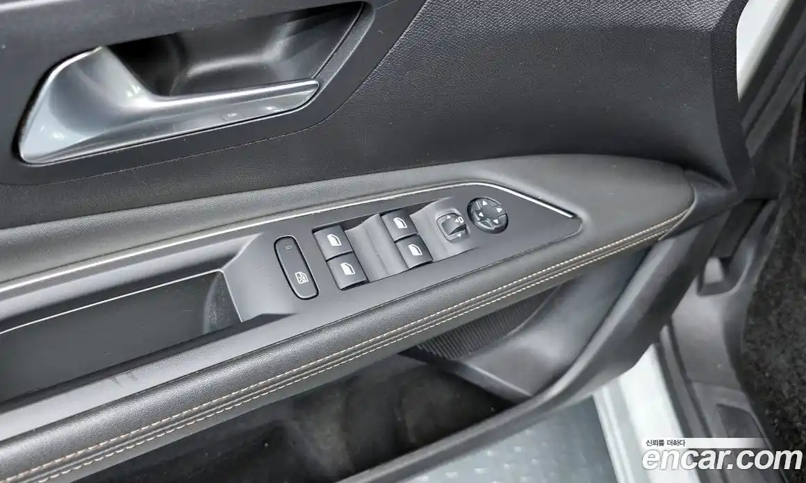 Peugeot 3008 2020 1.5 автомат (гидро), фото 26