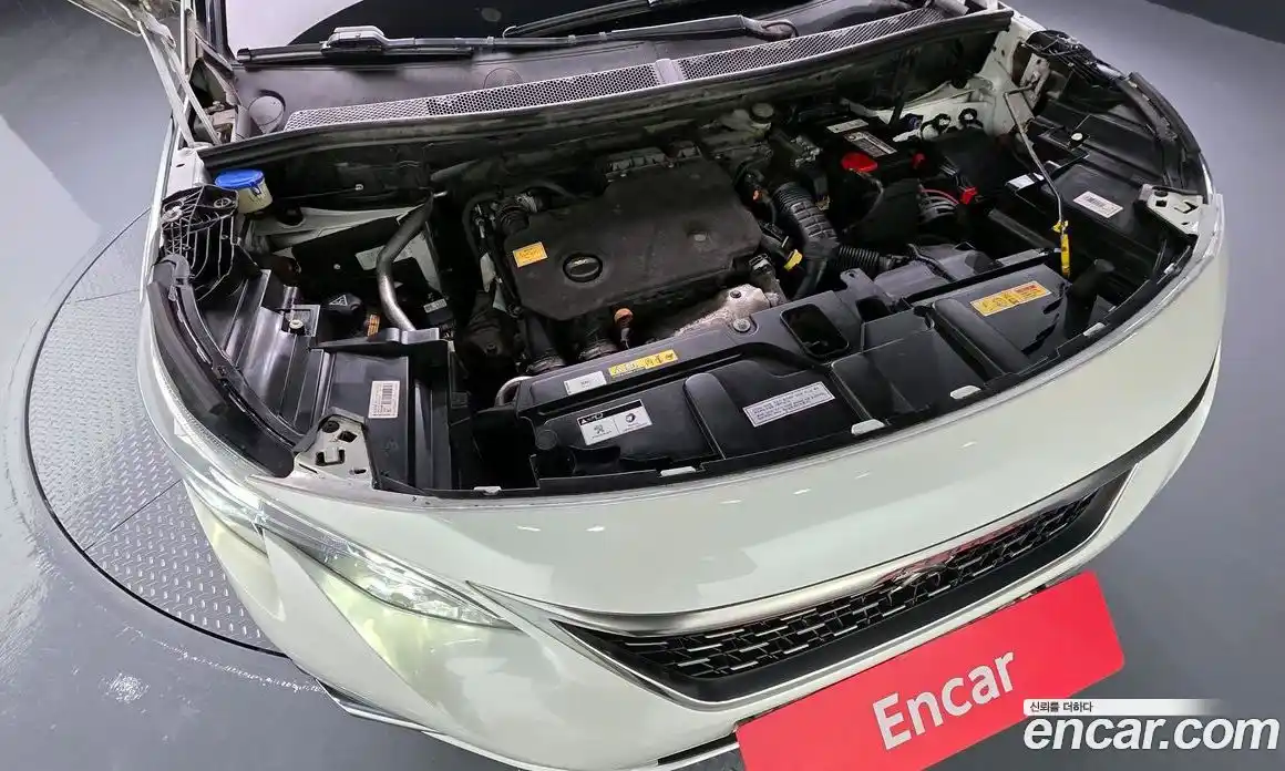 Peugeot 3008 2020 1.5 автомат (гидро), фото 6
