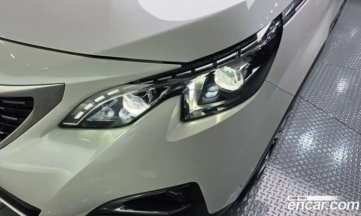 Peugeot 3008 2020 1.5 автомат (гидро), фото 8