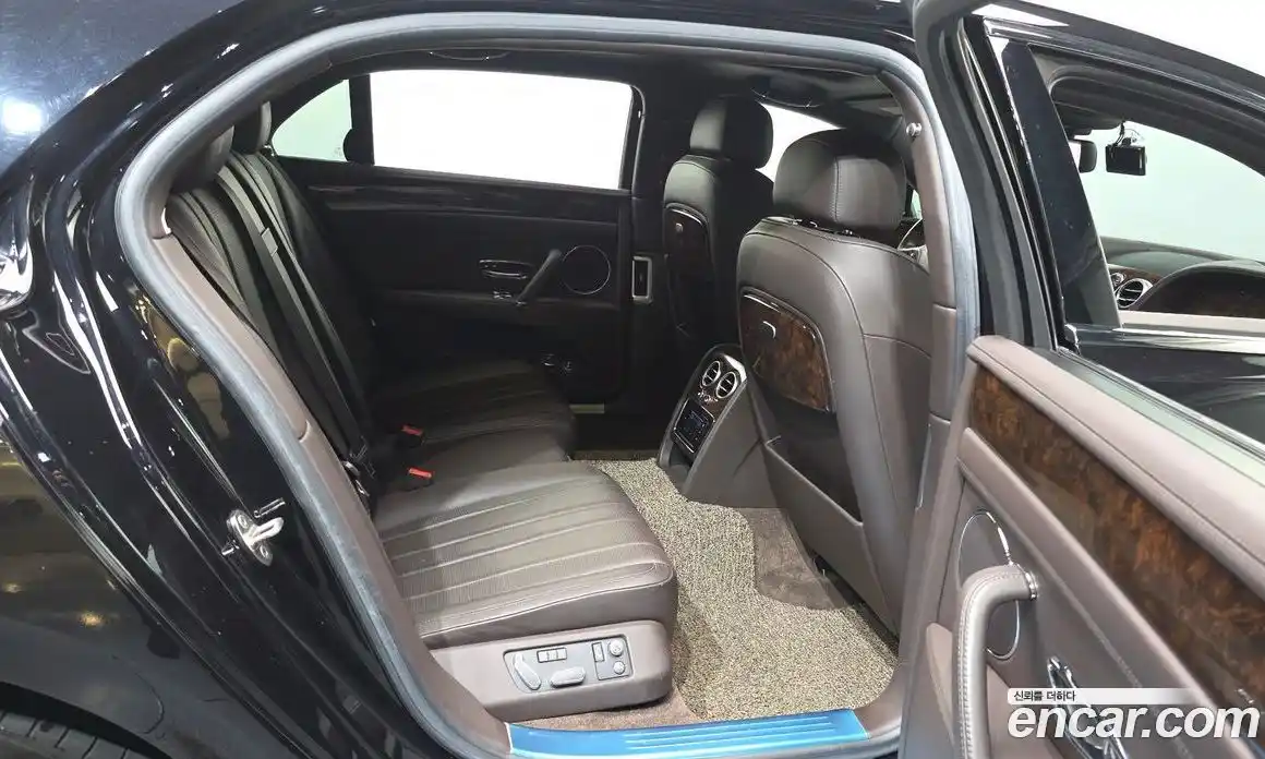 Bentley Flying Spur 2015 4.0 гидро, фото 12