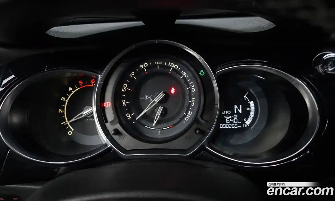 Citroen DS3 2017 1.6 гидро, фото 8