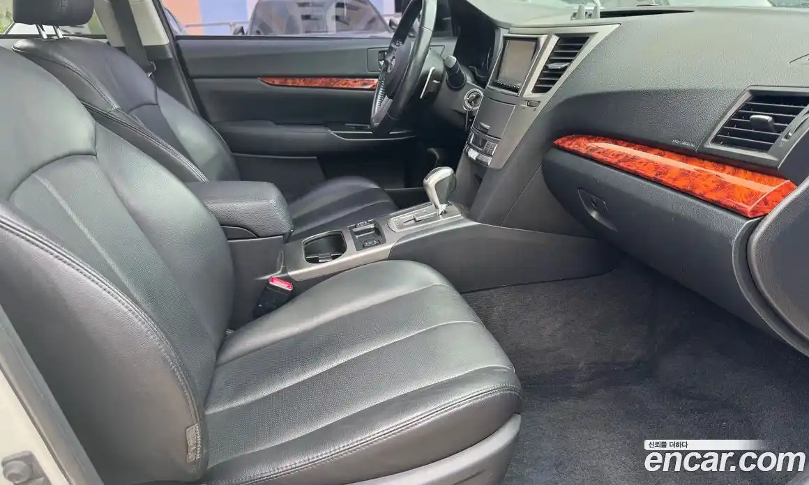 Subaru Outback 2011 2.5 автомат (гидро), фото 14 Subaru Outback 2011 2.5 автомат (гидро), фото 14