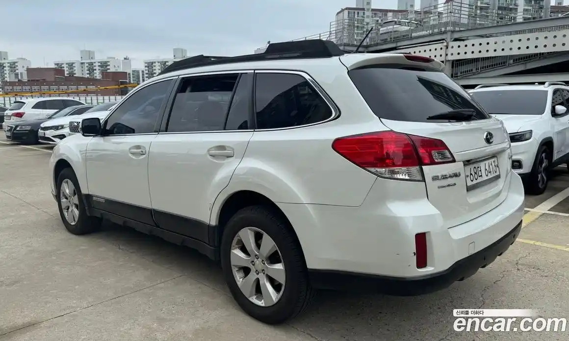 Subaru Outback 2011 2.5 автомат (гидро), фото 4 Subaru Outback 2011 2.5 автомат (гидро), фото 4