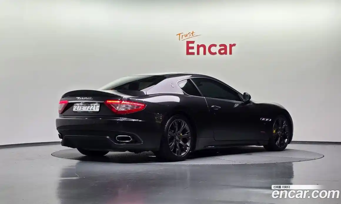 Maserati GranTurismo 2009 4.7 гидро, фото 2