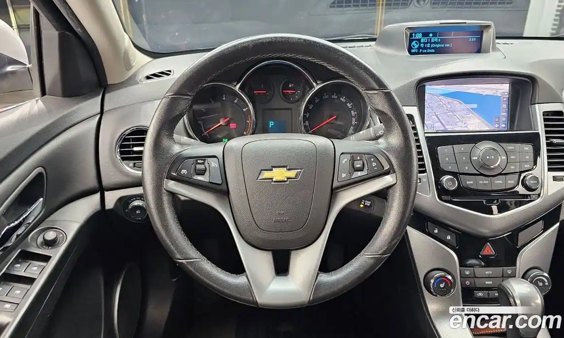 Chevrolet Cruze 2011 1.8 автомат (гидро), фото 13