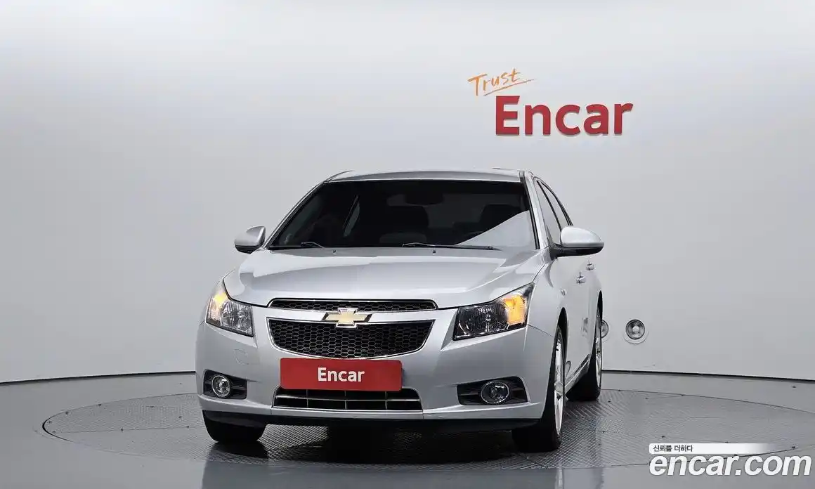 Chevrolet Cruze 2011 1.8 автомат (гидро), фото 3