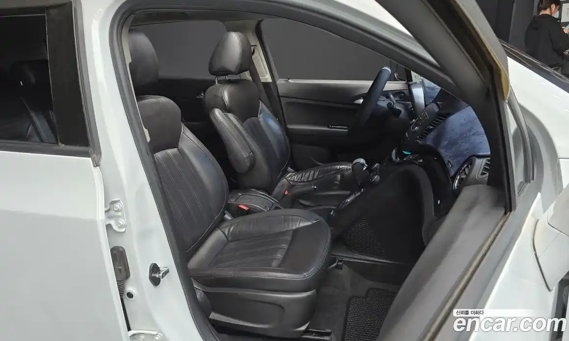 Chevrolet Orlando 2013 2.0 автомат (гидро), фото 12