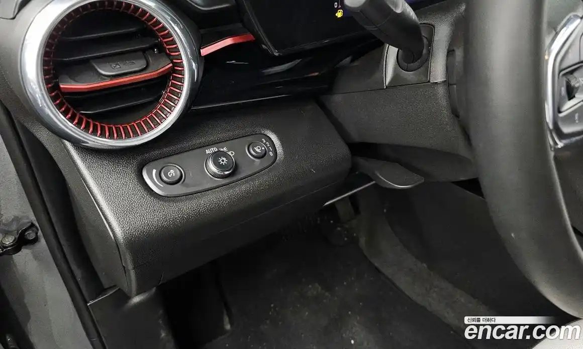 Chevrolet Trax 2024 1.2 автомат (гидро), фото 18