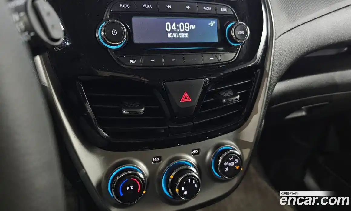 Chevrolet Spark 2016 1.0 автомат (гидро), фото 19