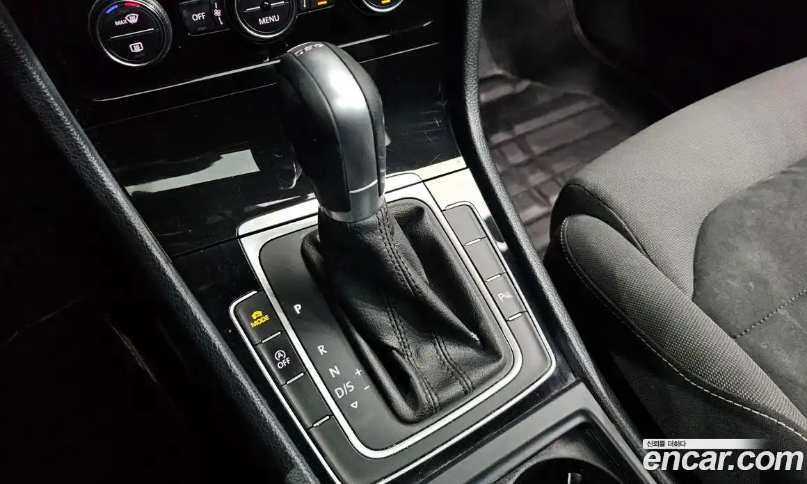 Volkswagen Golf 2015 2.0 автомат (гидро), фото 9