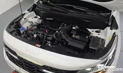 Kia Seltos 2024 1.6 автомат (гидро), миниатюра 6