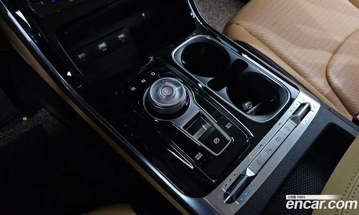 Kia Carnival 2020 2.2 автомат (гидро), фото 9