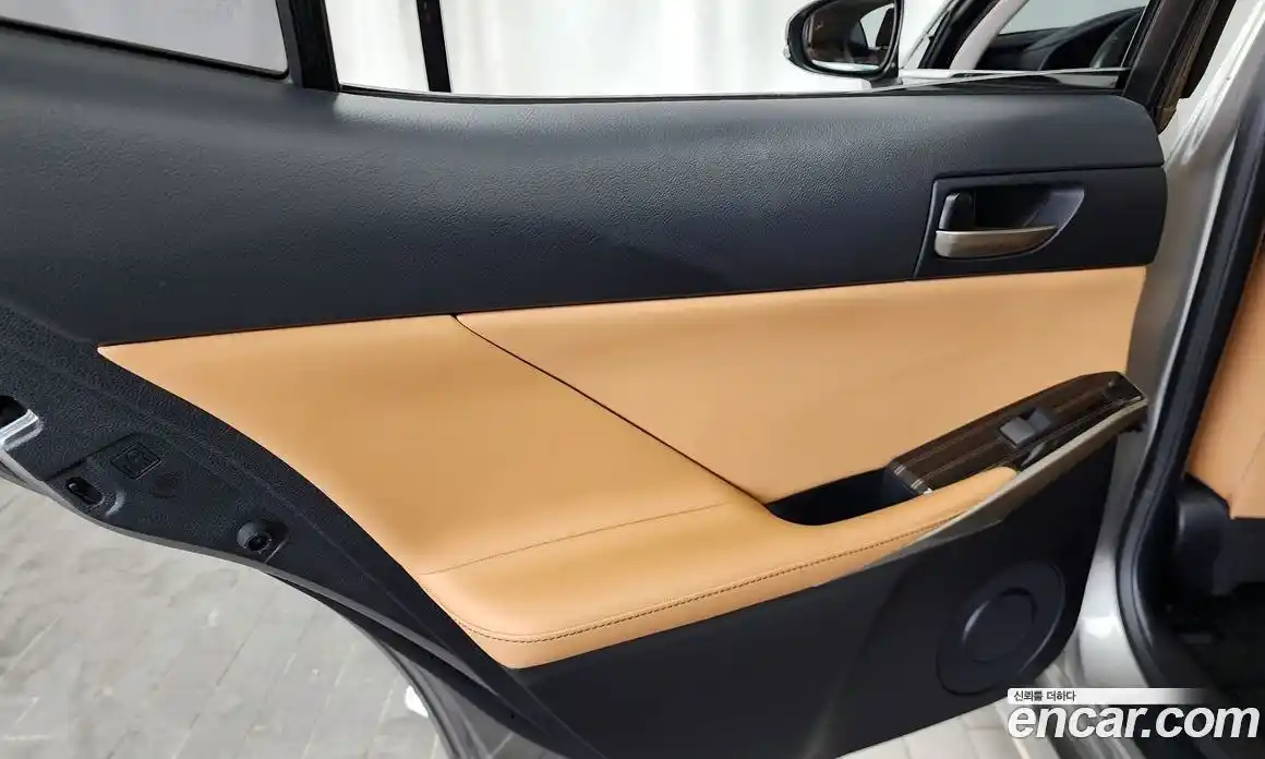 Lexus IS 2019 2.0 гидро, фото 15