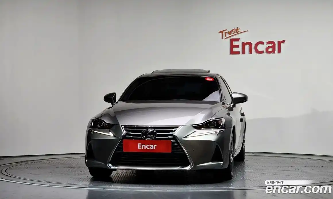 Lexus IS 2019 2.0 гидро, фото 3