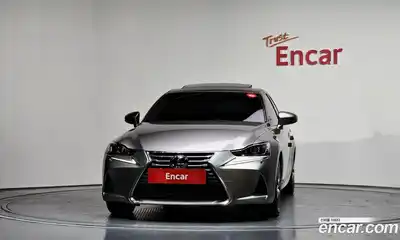 Lexus IS 2019 2.0 гидро, миниатюра 3
